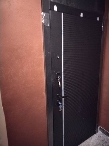 Установка входной двери весом до 95 кг