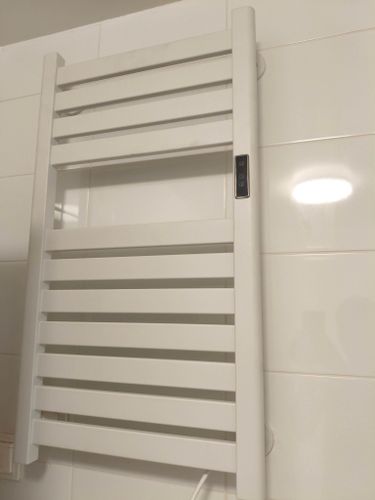 Монтаж электрического полотенцесушителя