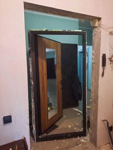 Установка входной двери весом до 95 кг