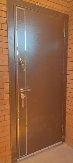 Установка входной двери весом до 95 кг