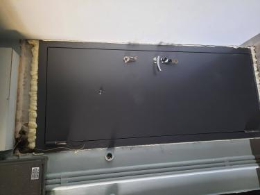 Установка входной двери весом до 95 кг