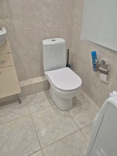 Установка напольного унитаза