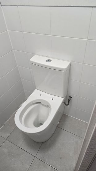 Установка напольного унитаза