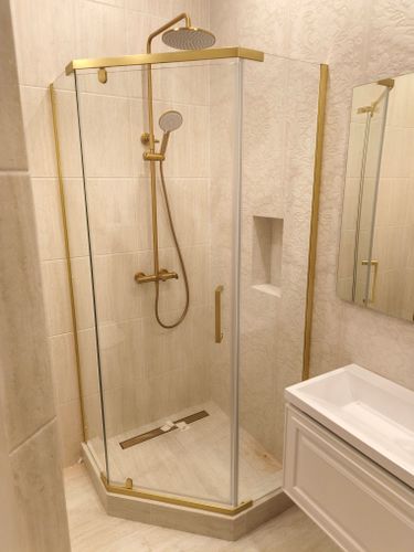 Установка душевой кабины шириной до 90 см