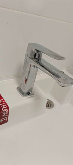 Установка смесителя (на готовые коммуникации)