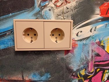 Замена розетки Замена выключателя