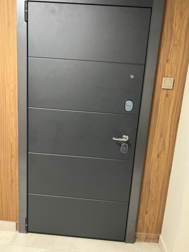 Установка входной двери весом до 95 кг