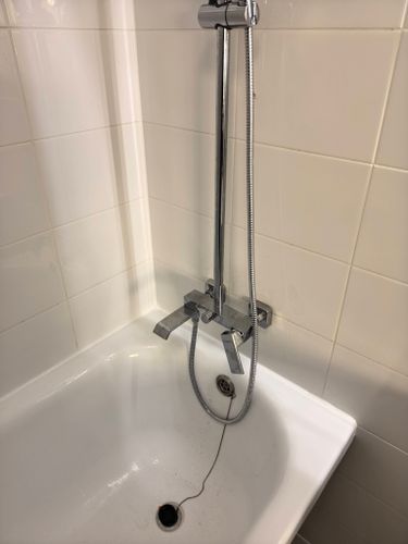 Герметизация ванны силиконом