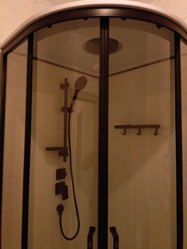 Установка душевой кабины шириной до 90 см