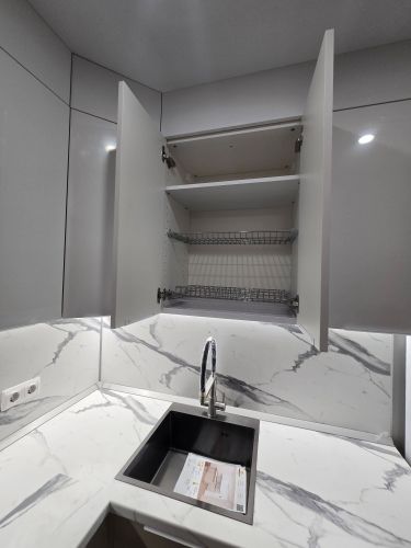 Установка люстры в сборке