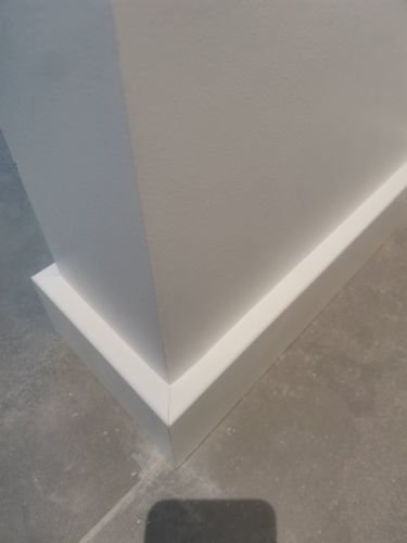 Монтаж деревянного/мдф плинтуса