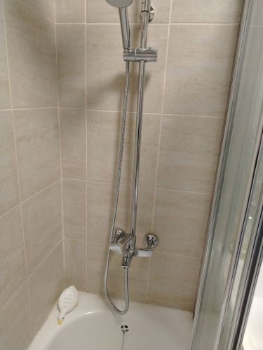 Установка смесителя (на готовые коммуникации)