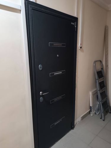 Установка входной двери весом до 95 кг