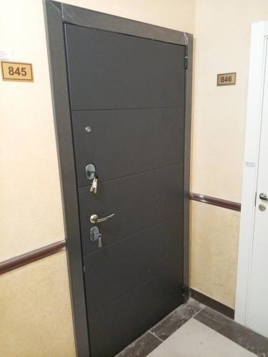 Установка входной двери весом до 95 кг