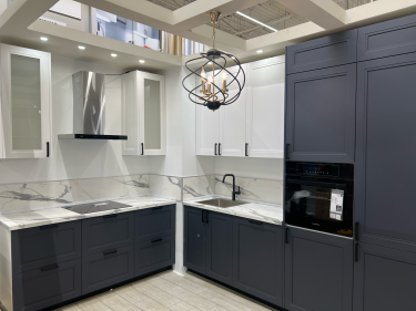 Сборка и установка кухонного каркаса Замена фасадов Выпил под мойку или варочную панель