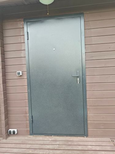 Установка входной двери весом до 95 кг