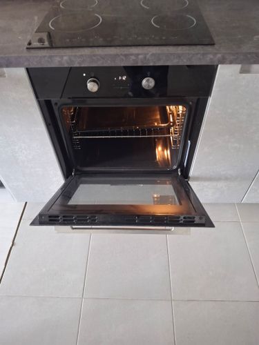 Установка столешницы ДСП Демонтаж столешницы из ДСП без сохранения Установка и подключение электрической варочной поверхности