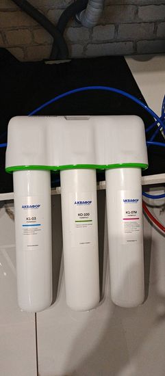 Замена картриджа в системе фильтрации