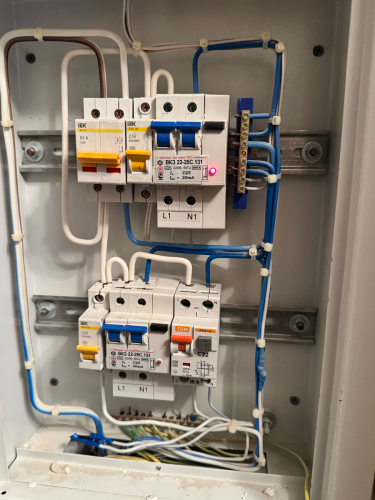 Установка и подключение автомата однополюсного