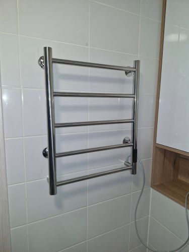 Монтаж электрического полотенцесушителя