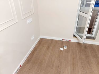 Монтаж деревянного/мдф плинтуса