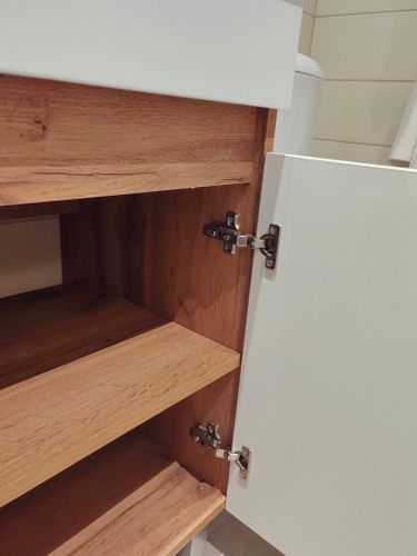 Ремонт дверцы шкафа