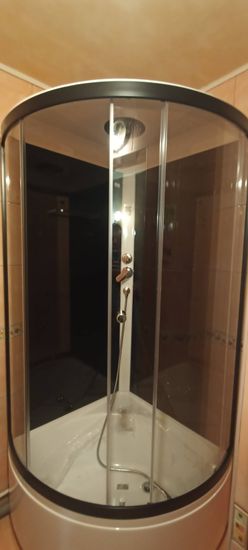 Установка душевой кабины шириной до 90 см