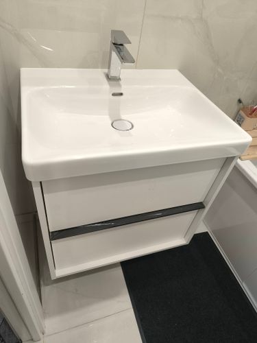 Установка смесителя (на готовые коммуникации)