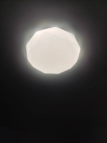 Монтаж и подключение настенно-потолочного светильника