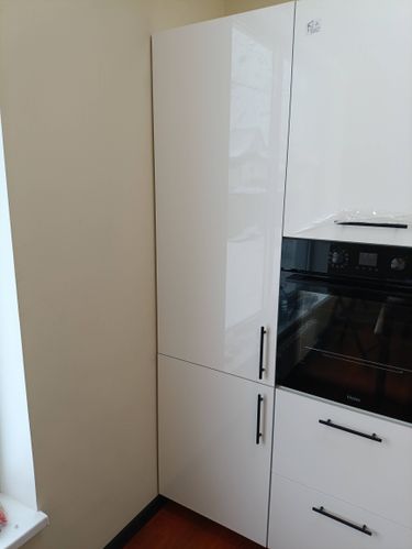 Установка и подключение встраиваемого холодильника Выезд мастера за пределы зоны бесплатного выезда Демонтаж встроенного холодильника с сохранением