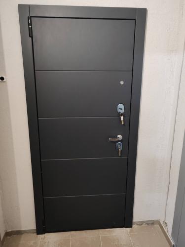 Установка входной двери весом до 95 кг