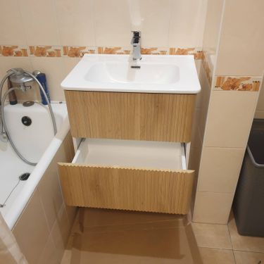 Установка комплекта: Тумба + Раковина + смеситель + зеркало