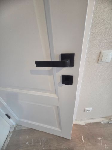 Установка межкомнатной одностворчатой двери (2 и более)