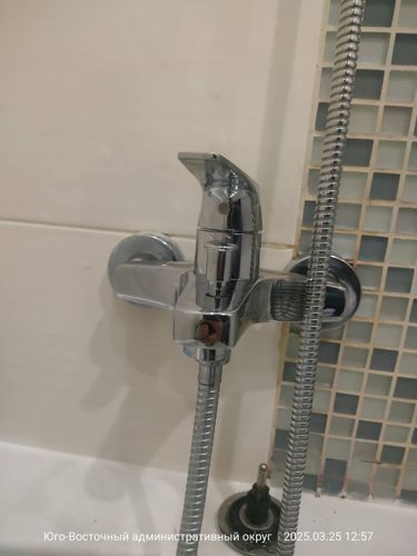 Установка смесителя (на готовые коммуникации)