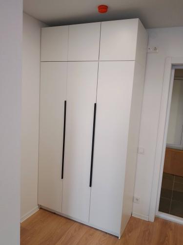 Сборка двухдверного шкафа-купе