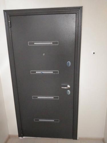 Установка входной двери весом до 95 кг