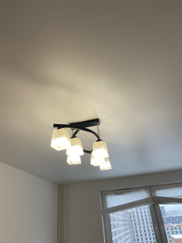 Установка люстры в сборке