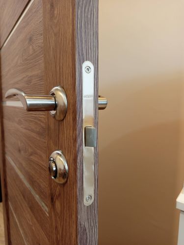 Врезка замка с личинкой/сантехнического