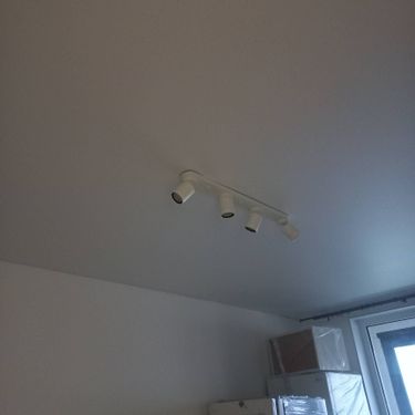 Сборка и навеска люстры