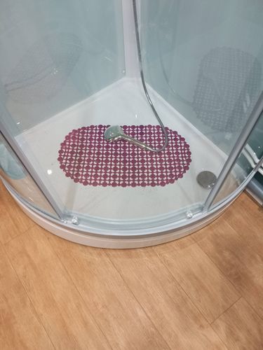 Установка душевой кабины шириной до 90 см