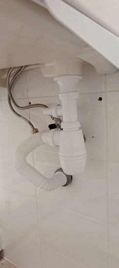 Установка смесителя (на готовые коммуникации)