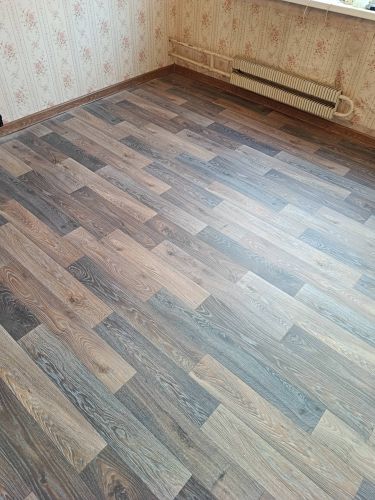 Монтаж пластикового плинтуса