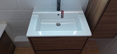 Установка комплекта: пенал + тумба +раковина + смеситель + зеркало Демонтаж раковины