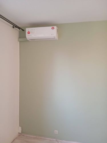 Покраска внутренних стен водоэмульсионной краской