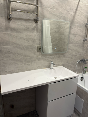 Установка комплекта: Тумба + Раковина + смеситель + зеркало