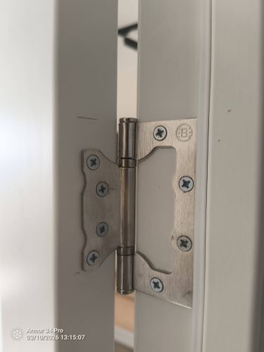 Установка межкомнатной двухстворчатой двери