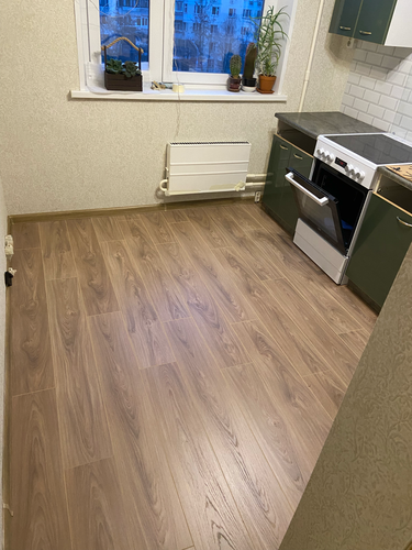 Монтаж пластикового плинтуса