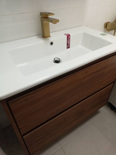 Установка комплекта: Тумба + Раковина + смеситель + зеркало