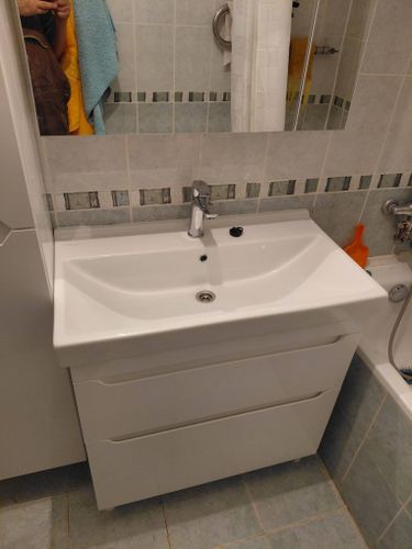 Установка комплекта: Тумба + Раковина + смеситель + зеркало