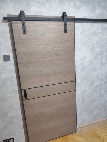 Установка межкомнатной одностворчатой раздвижной навесной двери без отделки проема